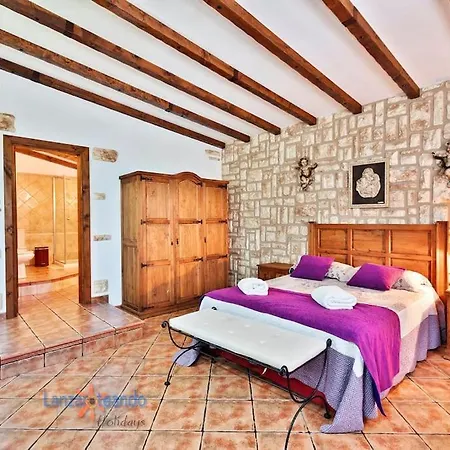 Aradri Villa
