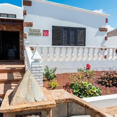 Villa Aradri Tinguaton