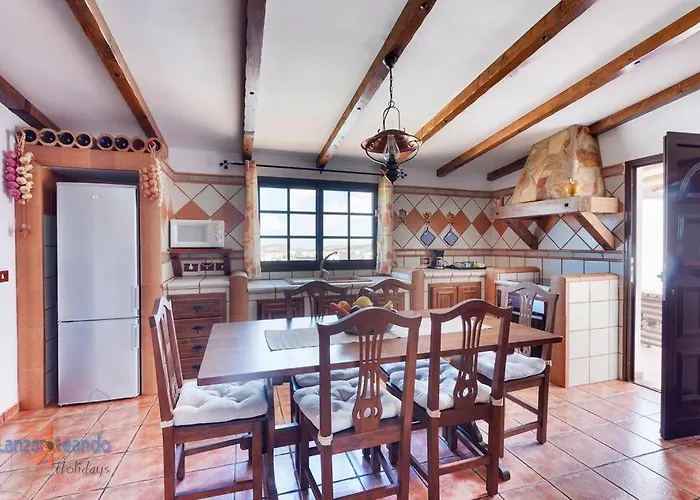 וילה Aradri Tinguaton