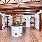 Villa Aradri Tinguaton