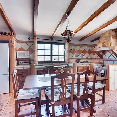 Villa Aradri Tinguaton